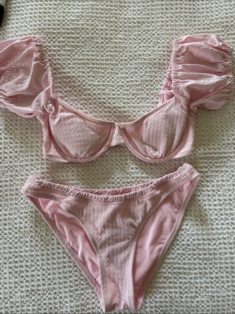 Xhilaration Light Pink Padded Underwire Bikini Set with Puff Sleeves
